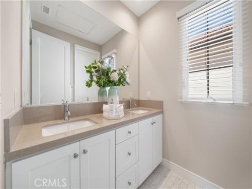 116 Tritone , Irvine, CA