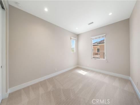 116 Tritone , Irvine, CA