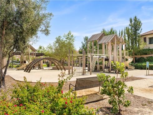 116 Tritone , Irvine, CA