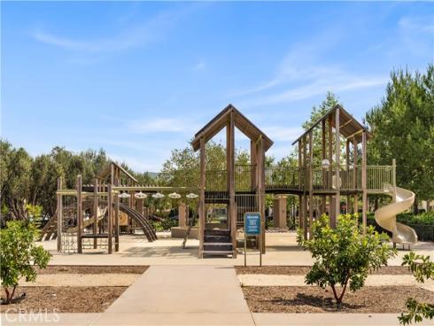 116 Tritone , Irvine, CA