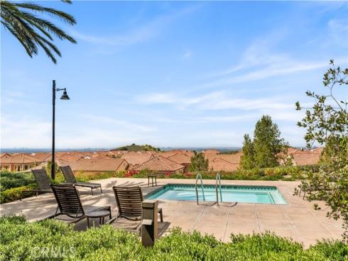 116 Tritone , Irvine, CA