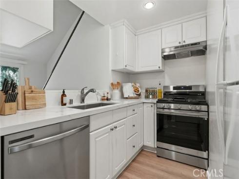 89 Lemon Grove , Irvine, CA