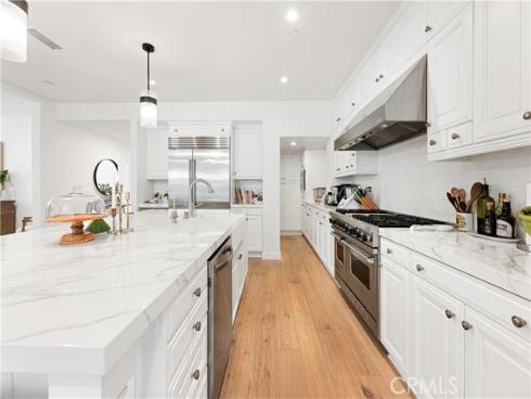 26 View Terrace , Irvine, CA