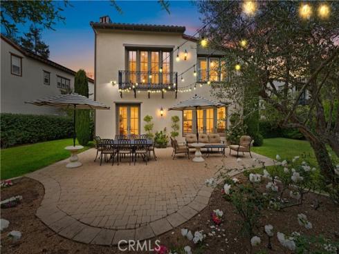 26 View Terrace , Irvine, CA