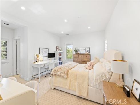 26 View Terrace , Irvine, CA