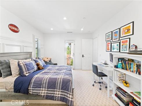 26 View Terrace , Irvine, CA