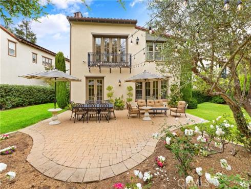 26 View Terrace , Irvine, CA