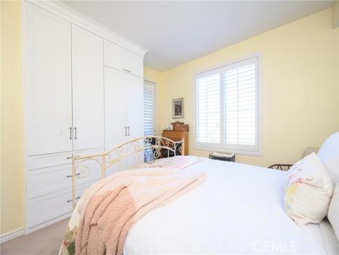 2243 Martin 211 , Irvine, CA