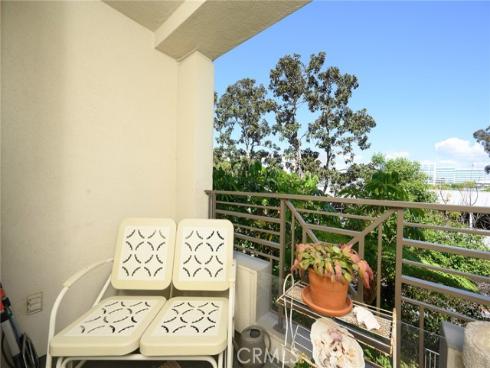 2243 Martin 211 , Irvine, CA