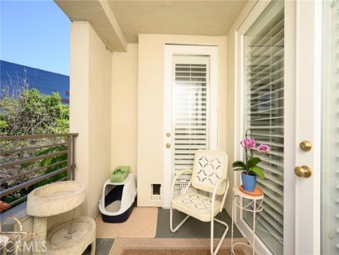 2243 Martin 211 , Irvine, CA