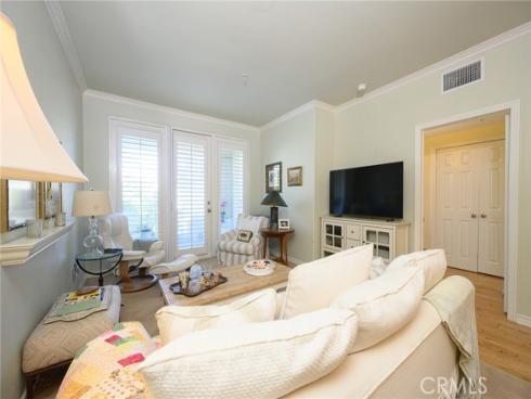 2243 Martin 211 , Irvine, CA