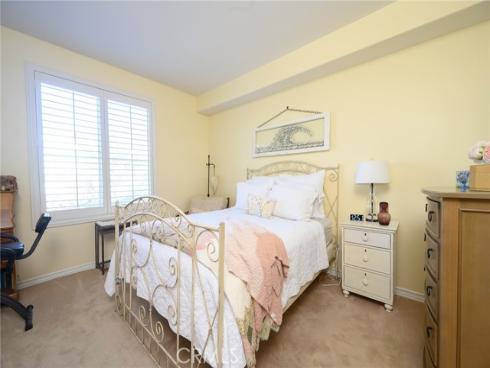 2243 Martin 211 , Irvine, CA