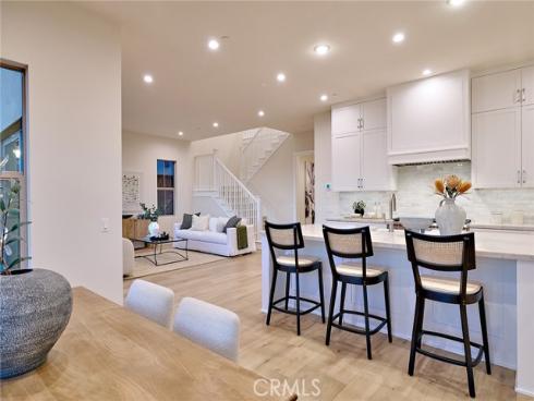 103  Oakstone  , Irvine, CA