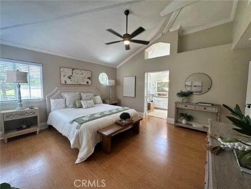 6 Aprilla , Irvine, CA