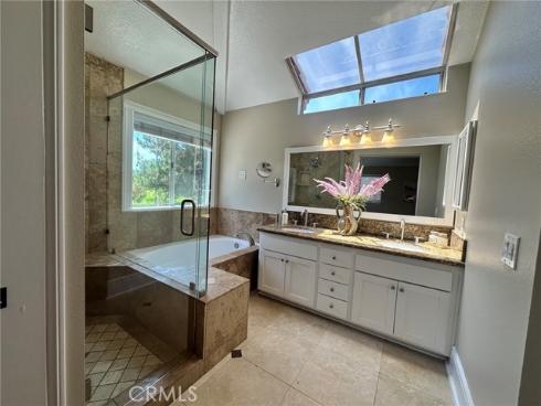 6 Aprilla , Irvine, CA