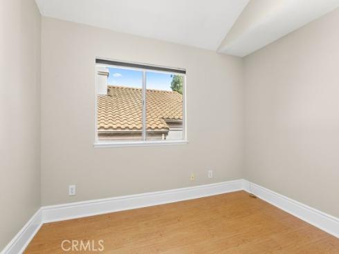6 Aprilla , Irvine, CA