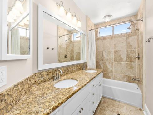 6 Aprilla , Irvine, CA