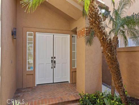 6 Aprilla , Irvine, CA