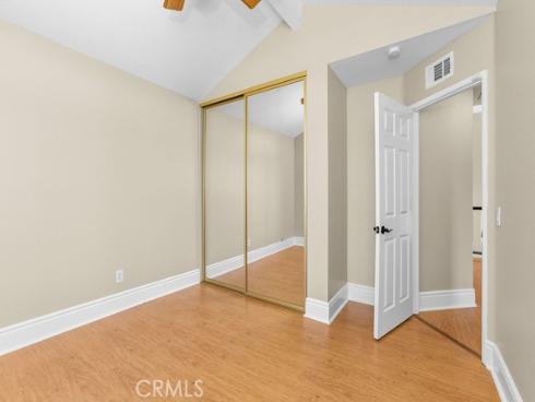 6 Aprilla , Irvine, CA
