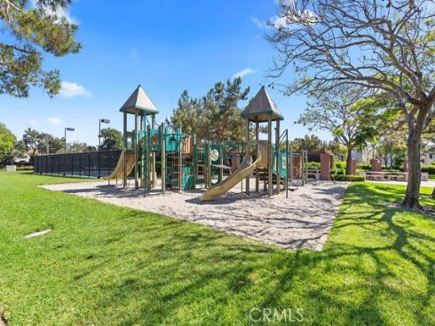 6 Aprilla , Irvine, CA