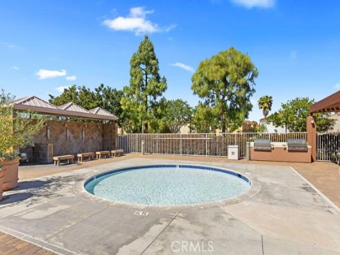 6 Aprilla , Irvine, CA