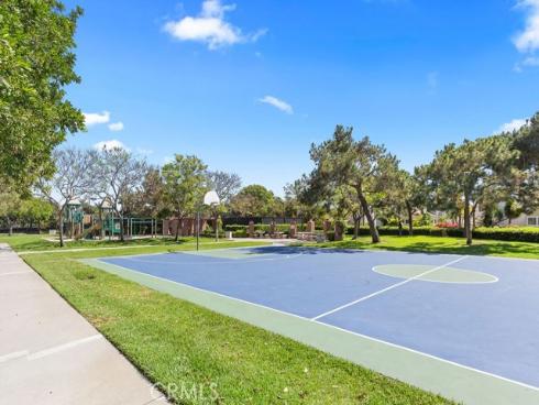 6 Aprilla , Irvine, CA