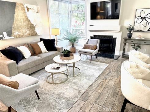6 Aprilla , Irvine, CA