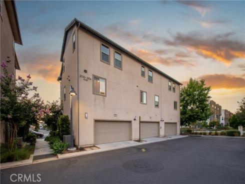 204  Keeper  , Irvine, CA