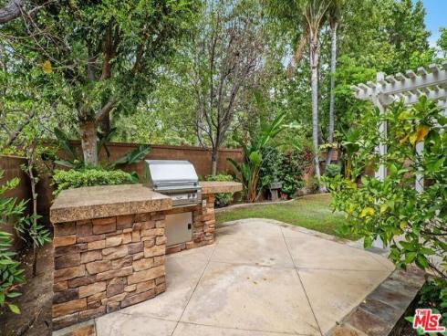 17 Mount Vernon , Irvine, CA