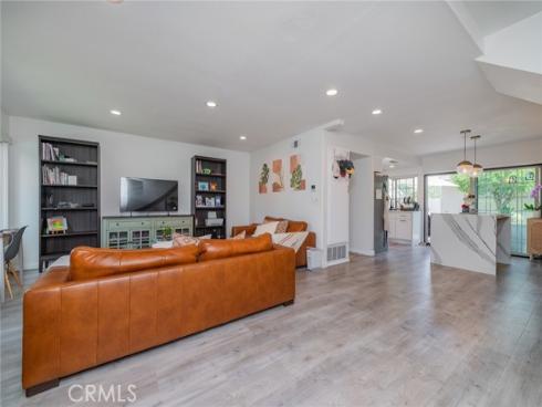 8 Deodar , Irvine, CA