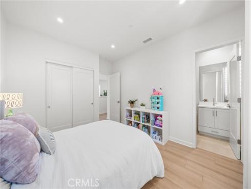 246 Canterbury , Irvine, CA