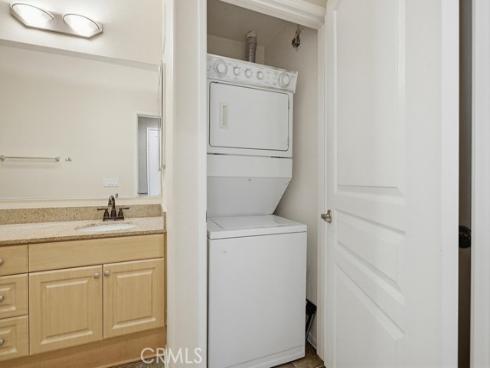 2448 Watermarke , Irvine, CA
