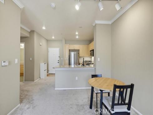 2448 Watermarke , Irvine, CA