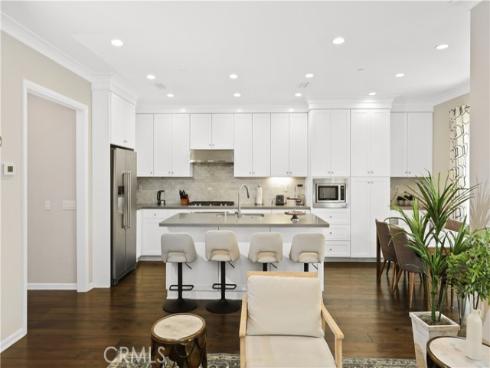 231 Rodeo , Irvine, CA