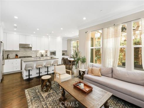 231 Rodeo , Irvine, CA