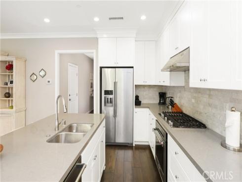 231 Rodeo , Irvine, CA