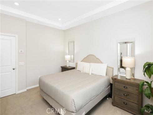 231 Rodeo , Irvine, CA