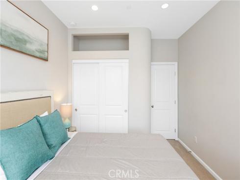 231 Rodeo , Irvine, CA