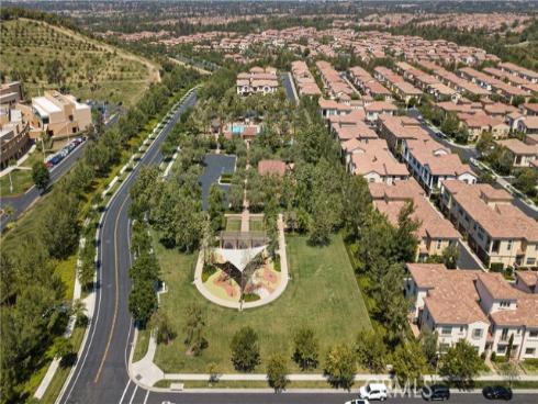231 Rodeo , Irvine, CA