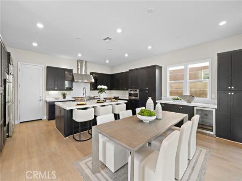 77 Pelican , Irvine, CA