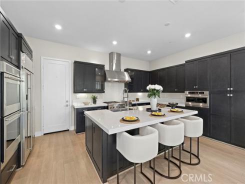 77 Pelican , Irvine, CA