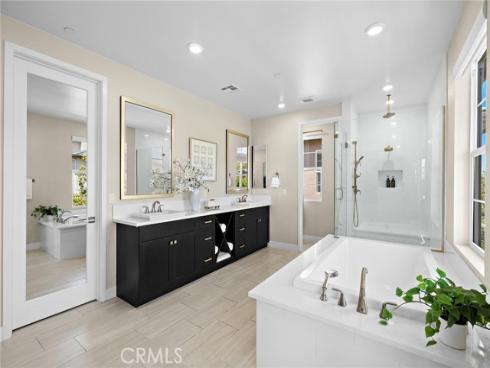 77 Pelican , Irvine, CA