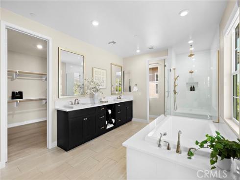 77 Pelican , Irvine, CA