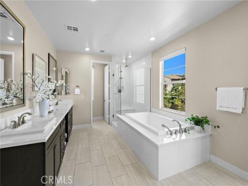 77 Pelican , Irvine, CA