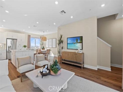 713 Sonia , Irvine, CA