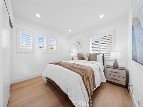 33 Winterfield Road, Irvine, CA