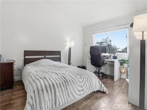 48 Monroe , Irvine, CA