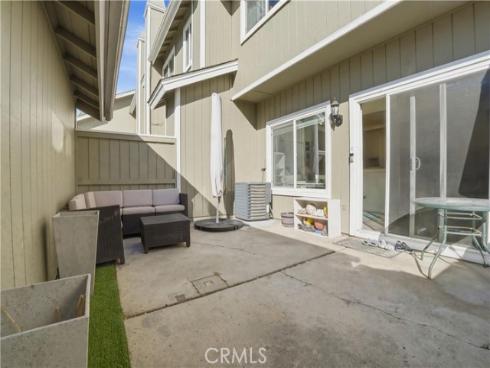 48 Monroe , Irvine, CA