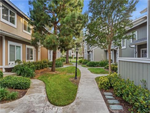 48 Monroe , Irvine, CA