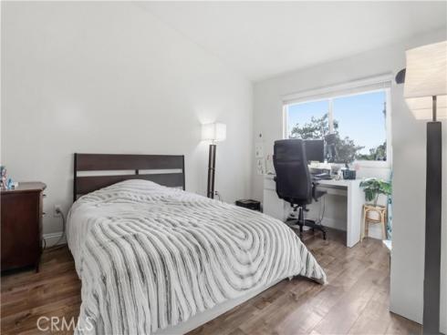 48 Monroe , Irvine, CA
